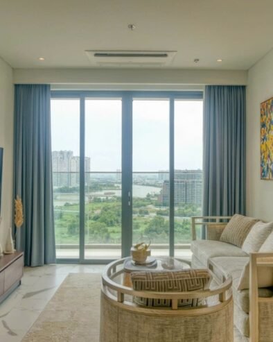 METROPOLE | THE CREST